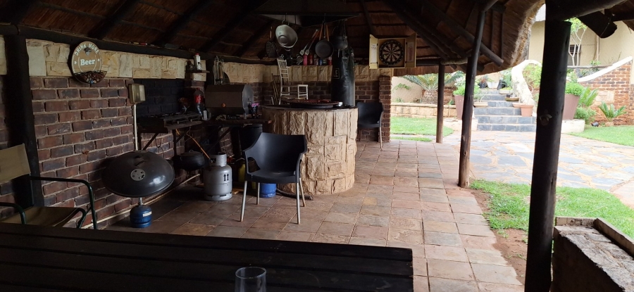 4 Bedroom Property for Sale in Rant En Dal Gauteng