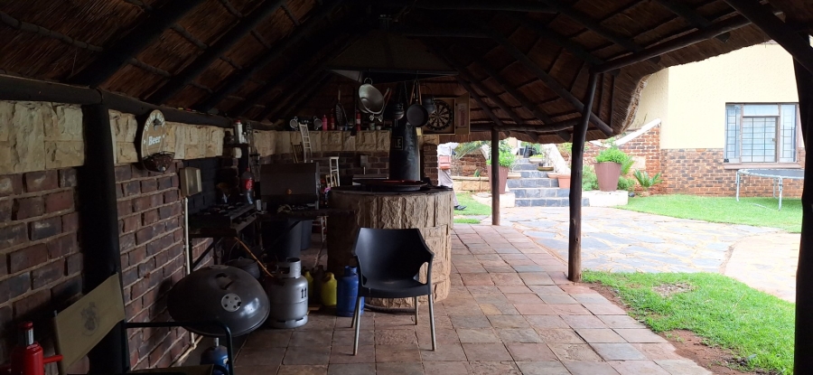 4 Bedroom Property for Sale in Rant En Dal Gauteng