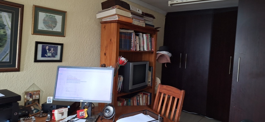 4 Bedroom Property for Sale in Rant En Dal Gauteng