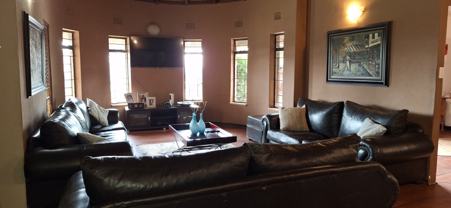 4 Bedroom Property for Sale in Rant En Dal Gauteng