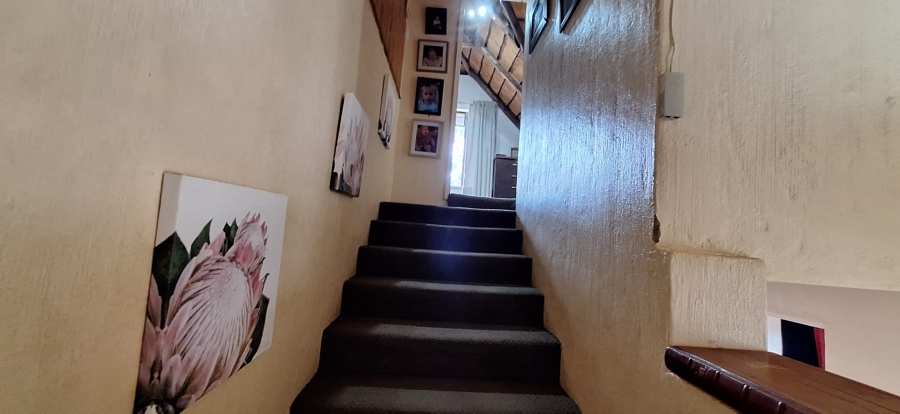 4 Bedroom Property for Sale in Rant En Dal Gauteng