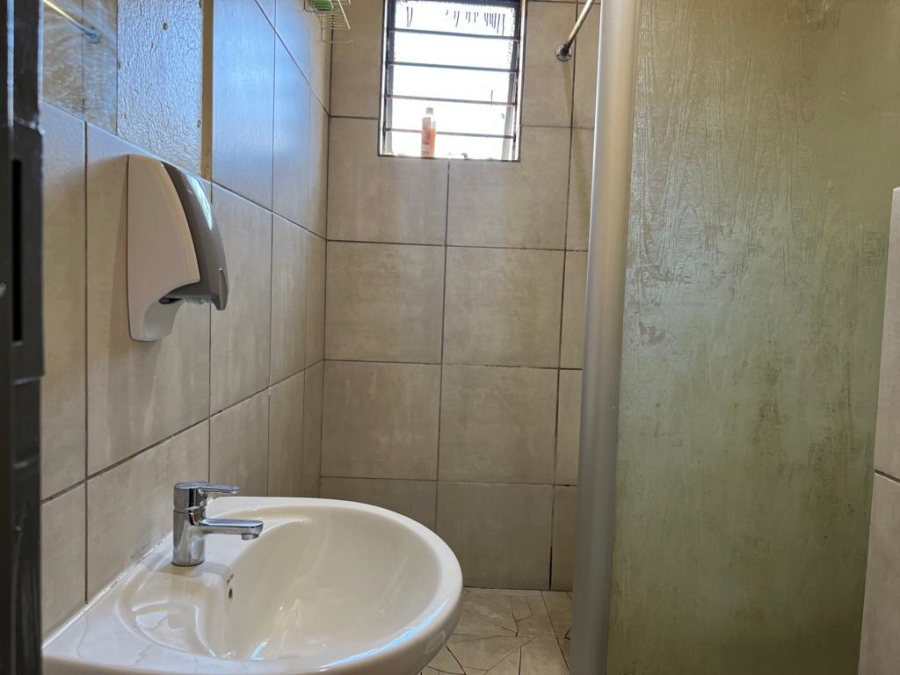 To Let 1 Bedroom Property for Rent in Hurst Hill Gauteng