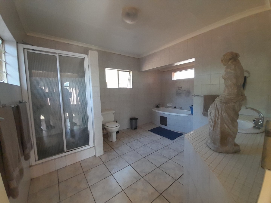 9 Bedroom Property for Sale in Riverside Estate Gauteng