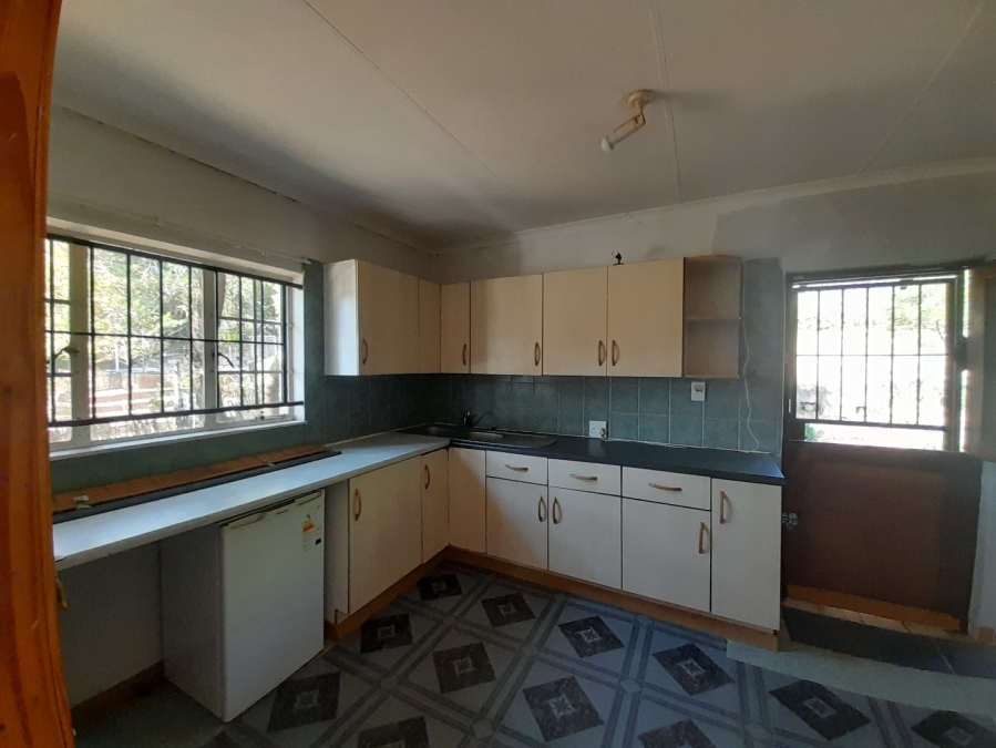 9 Bedroom Property for Sale in Riverside Estate Gauteng