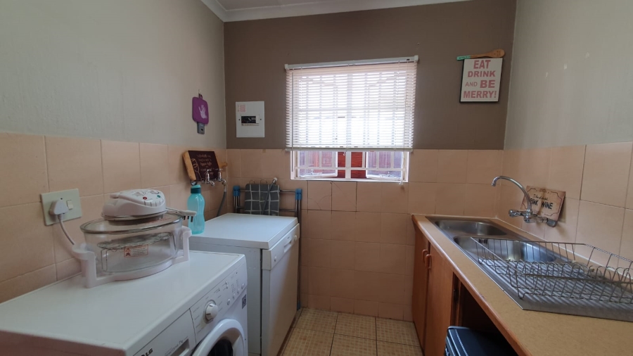 2 Bedroom Property for Sale in Wierda Park Gauteng