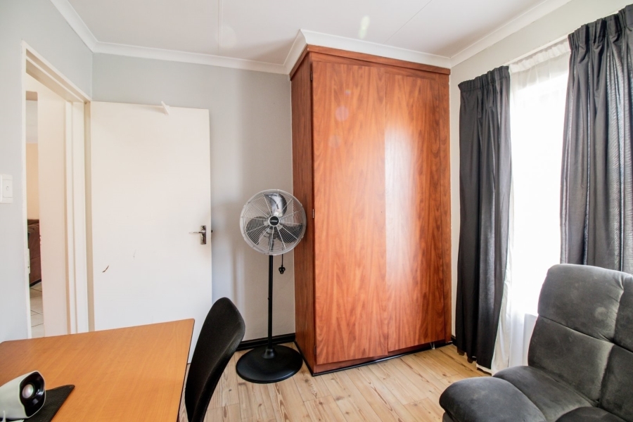 3 Bedroom Property for Sale in Bonaero Park Gauteng