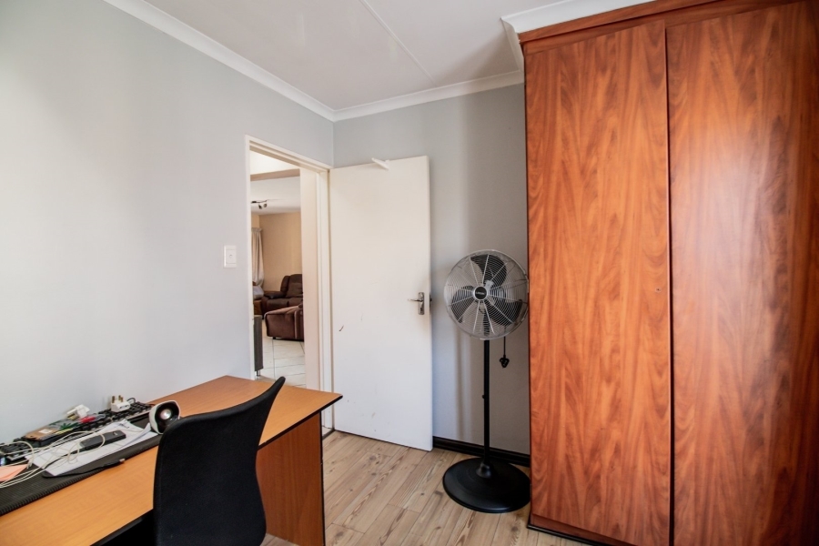 3 Bedroom Property for Sale in Bonaero Park Gauteng