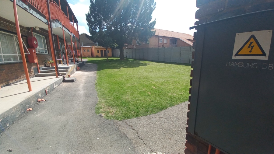 2 Bedroom Property for Sale in Mindalore Gauteng