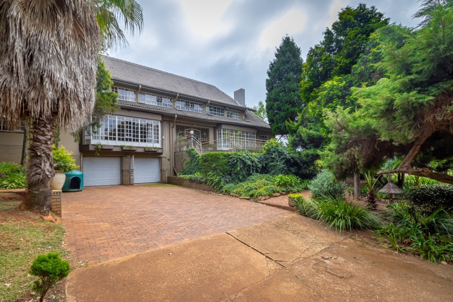 5 Bedroom Property for Sale in Chancliff A H Gauteng