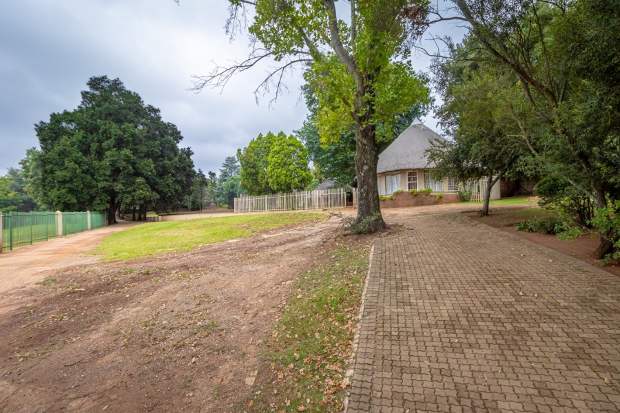 5 Bedroom Property for Sale in Chancliff A H Gauteng