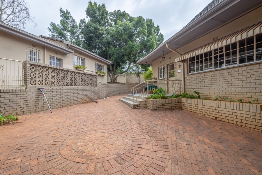 5 Bedroom Property for Sale in Chancliff A H Gauteng