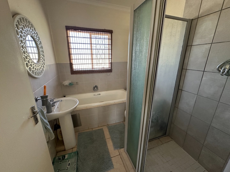 2 Bedroom Property for Sale in North Riding AH Gauteng