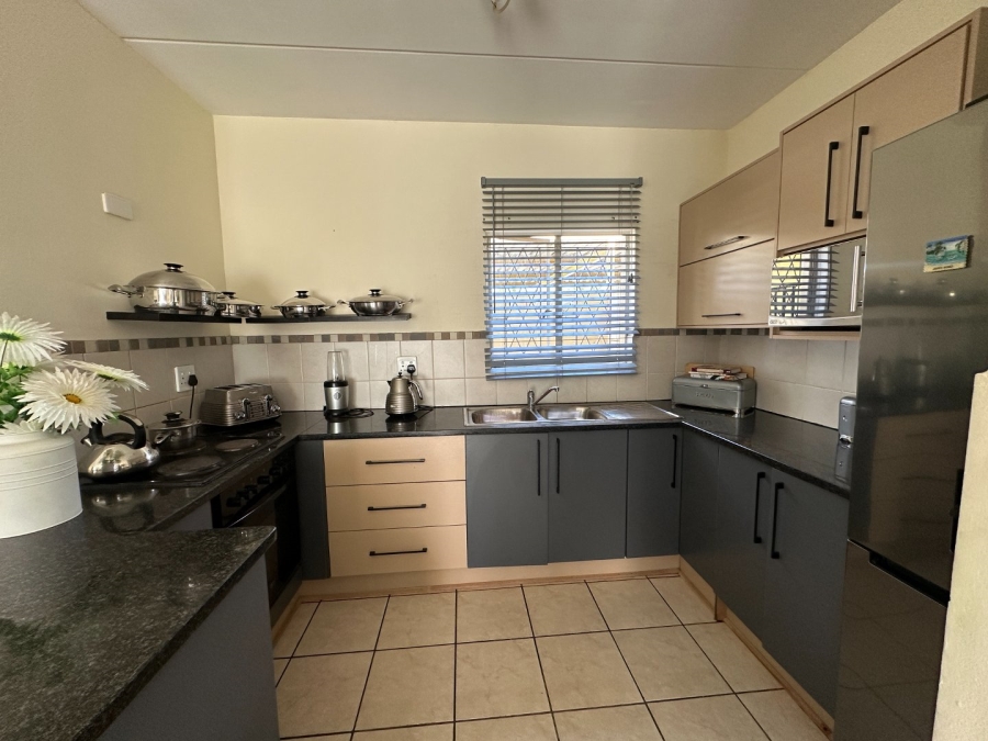 2 Bedroom Property for Sale in North Riding AH Gauteng