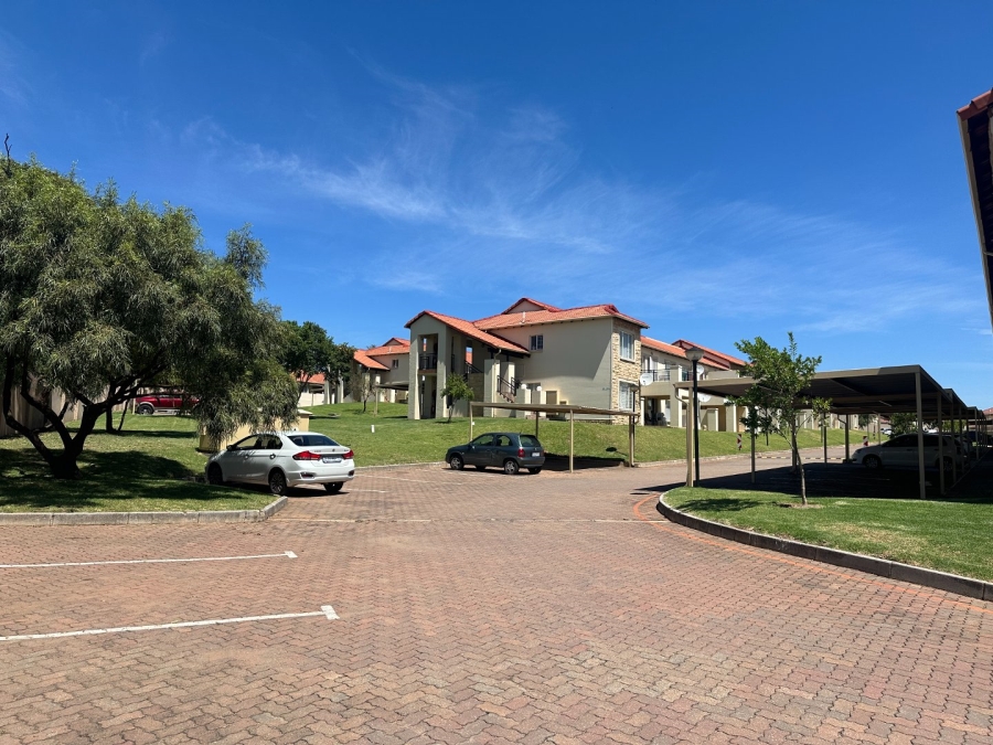 2 Bedroom Property for Sale in North Riding AH Gauteng