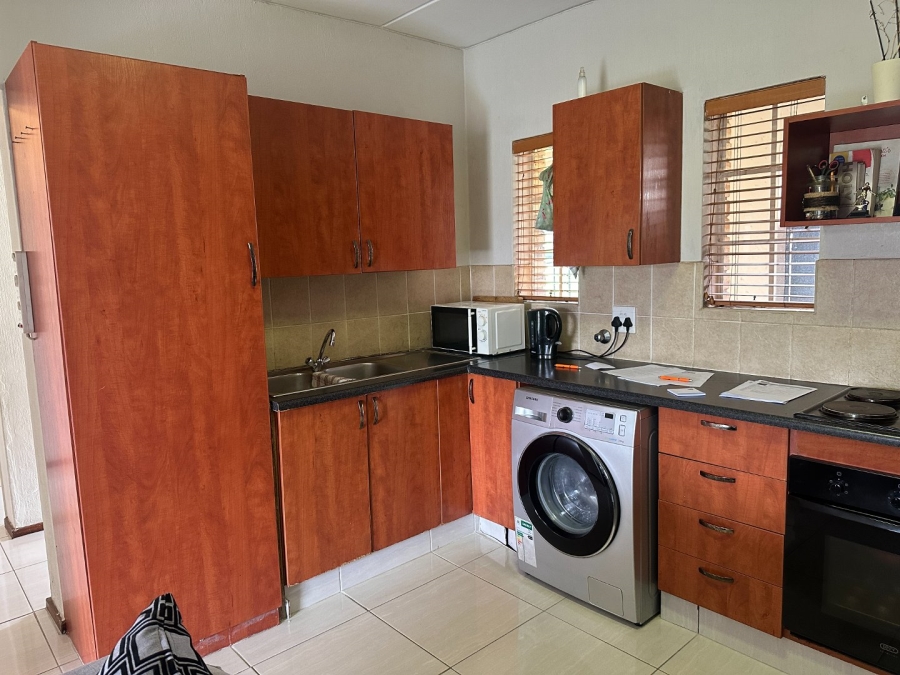 2 Bedroom Property for Sale in Laser Park Gauteng