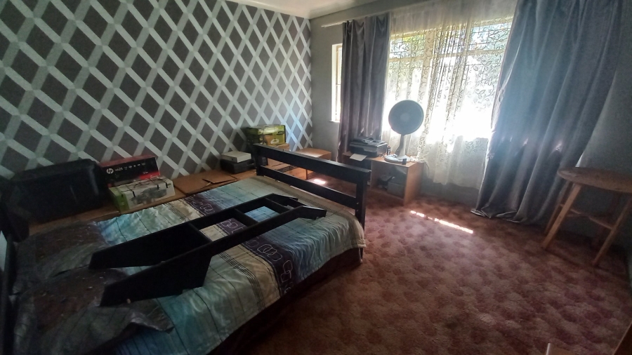  Bedroom Property for Sale in Witpoortjie Gauteng