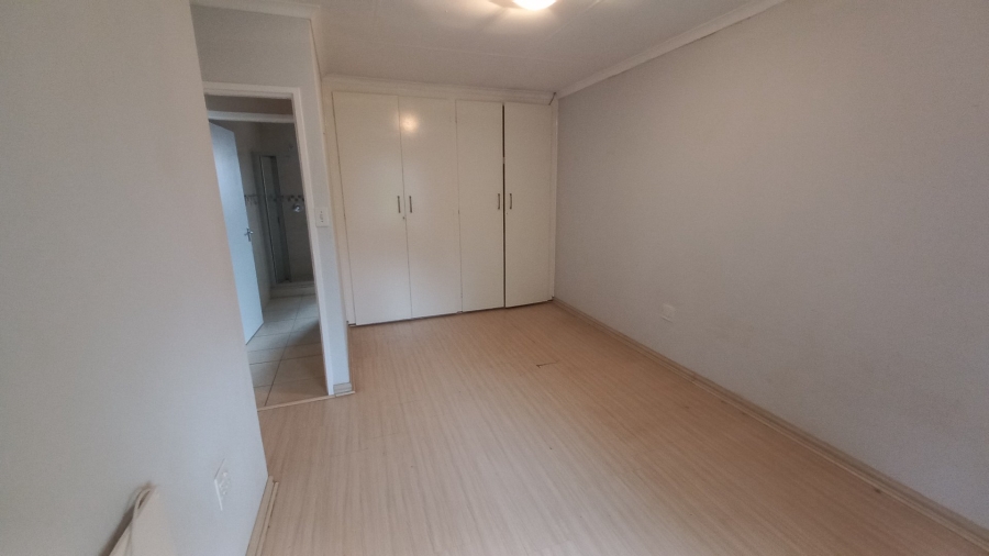 2 Bedroom Property for Sale in Breaunanda Gauteng