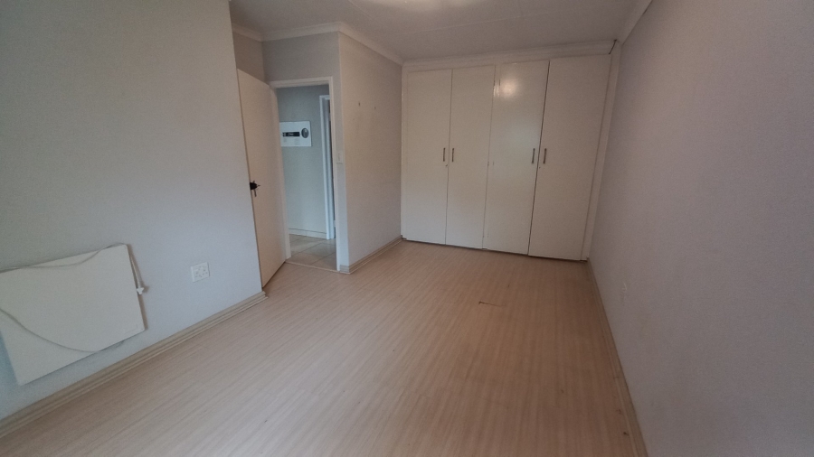 2 Bedroom Property for Sale in Breaunanda Gauteng