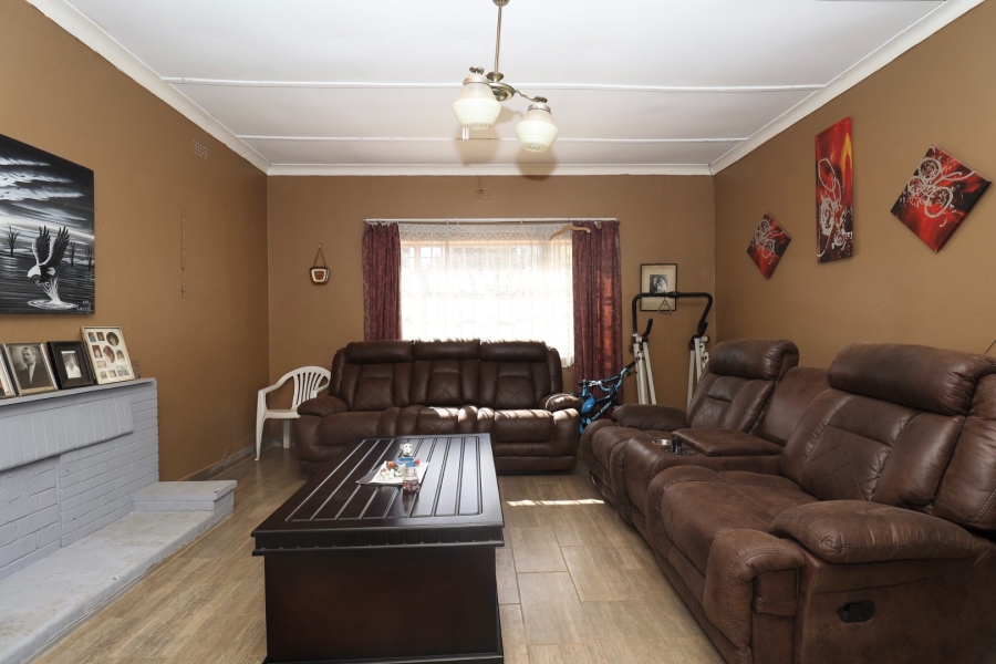 5 Bedroom Property for Sale in Horison Gauteng