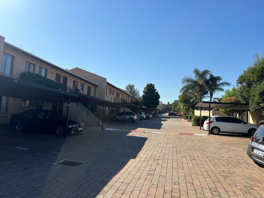 2 Bedroom Property for Sale in Fairland Gauteng