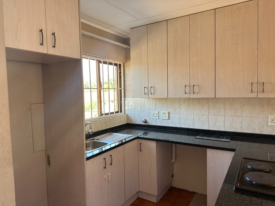 2 Bedroom Property for Sale in Fairland Gauteng