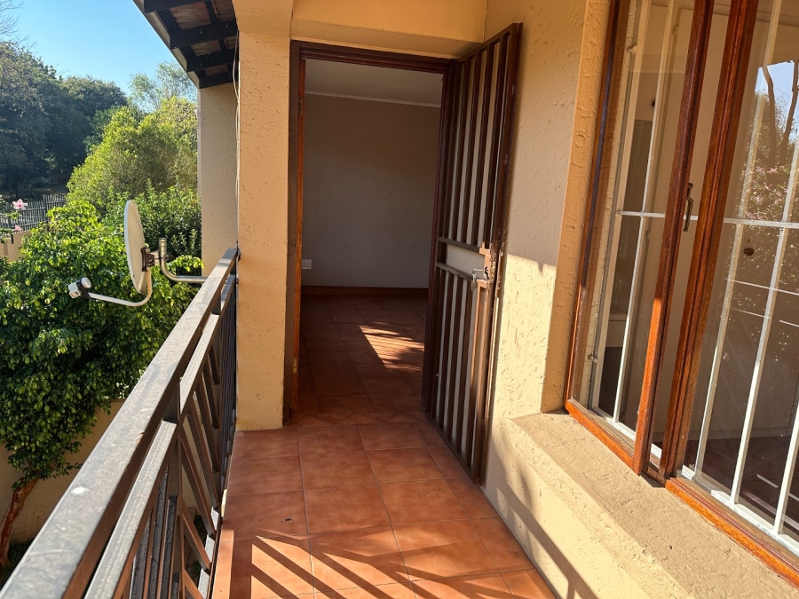 2 Bedroom Property for Sale in Fairland Gauteng