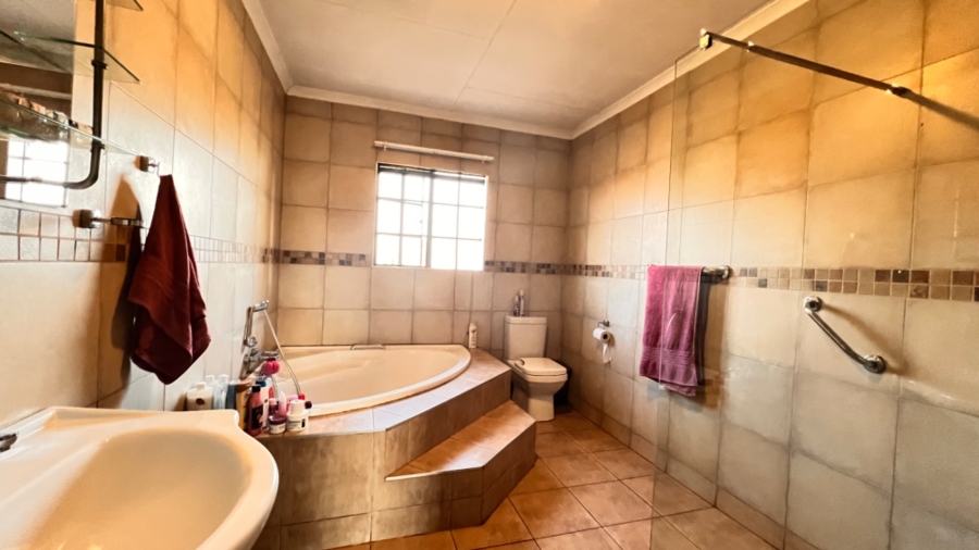 3 Bedroom Property for Sale in Benoni AH Gauteng