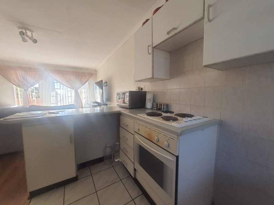 2 Bedroom Property for Sale in Radiokop Gauteng