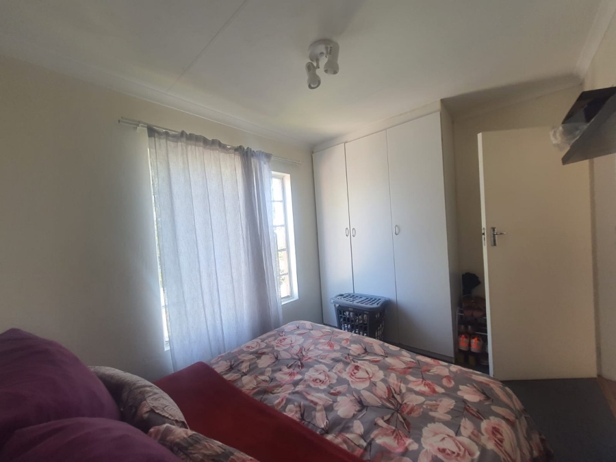 2 Bedroom Property for Sale in Radiokop Gauteng