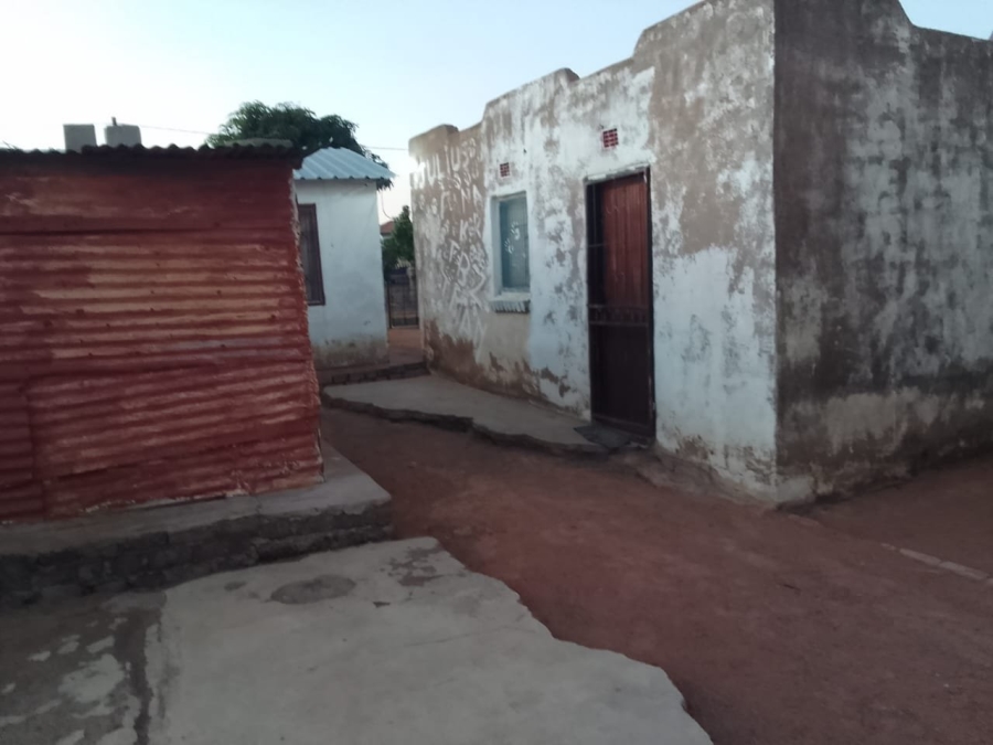 2 Bedroom Property for Sale in Soshanguve Nn Gauteng