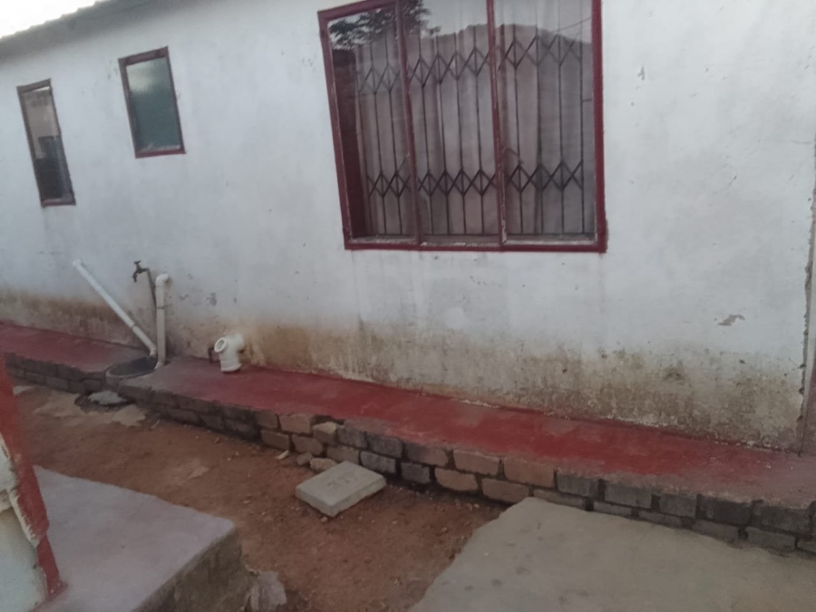 2 Bedroom Property for Sale in Soshanguve Nn Gauteng