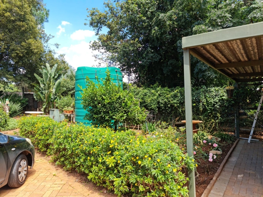 4 Bedroom Property for Sale in Glen Austin Gauteng