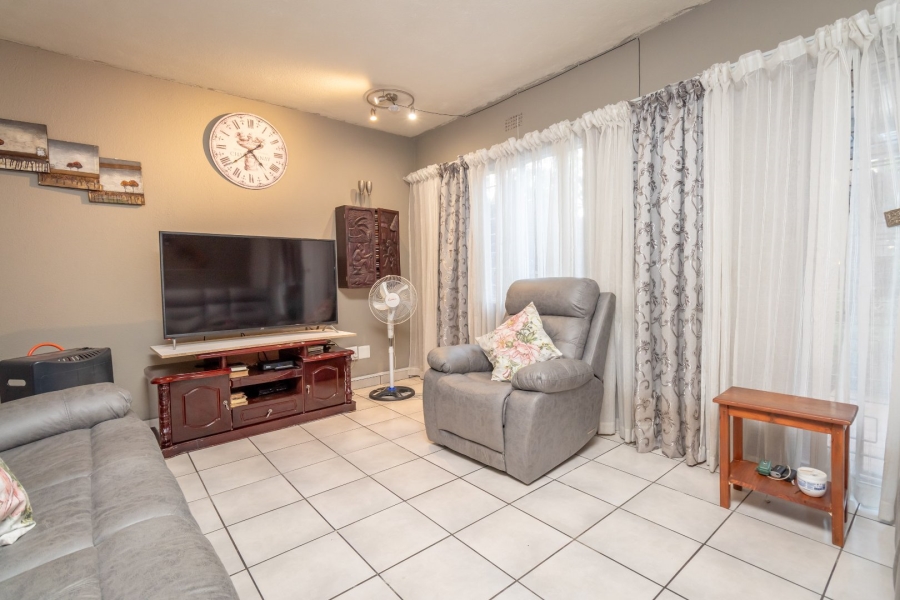 3 Bedroom Property for Sale in Constantia Kloof Gauteng