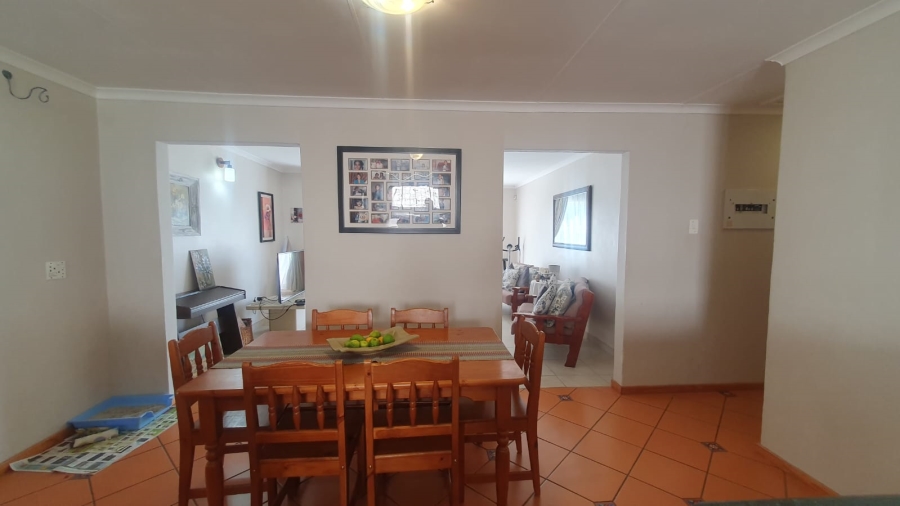 3 Bedroom Property for Sale in Heuweloord Gauteng