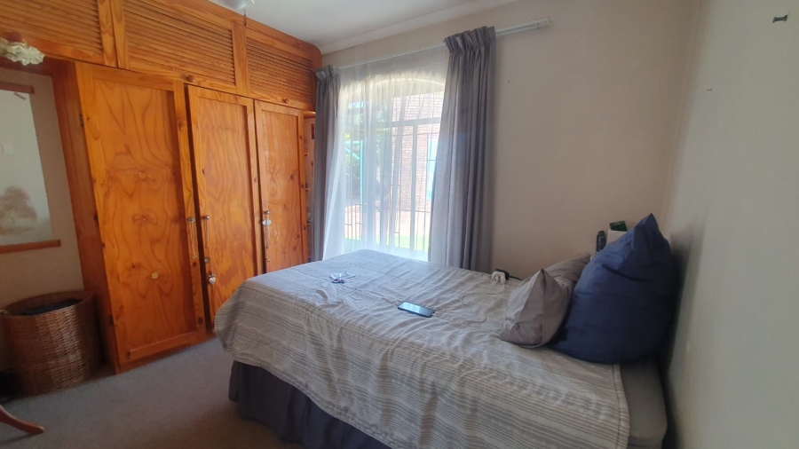 3 Bedroom Property for Sale in Heuweloord Gauteng