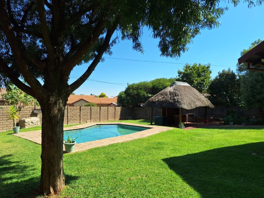 3 Bedroom Property for Sale in The Reeds Gauteng