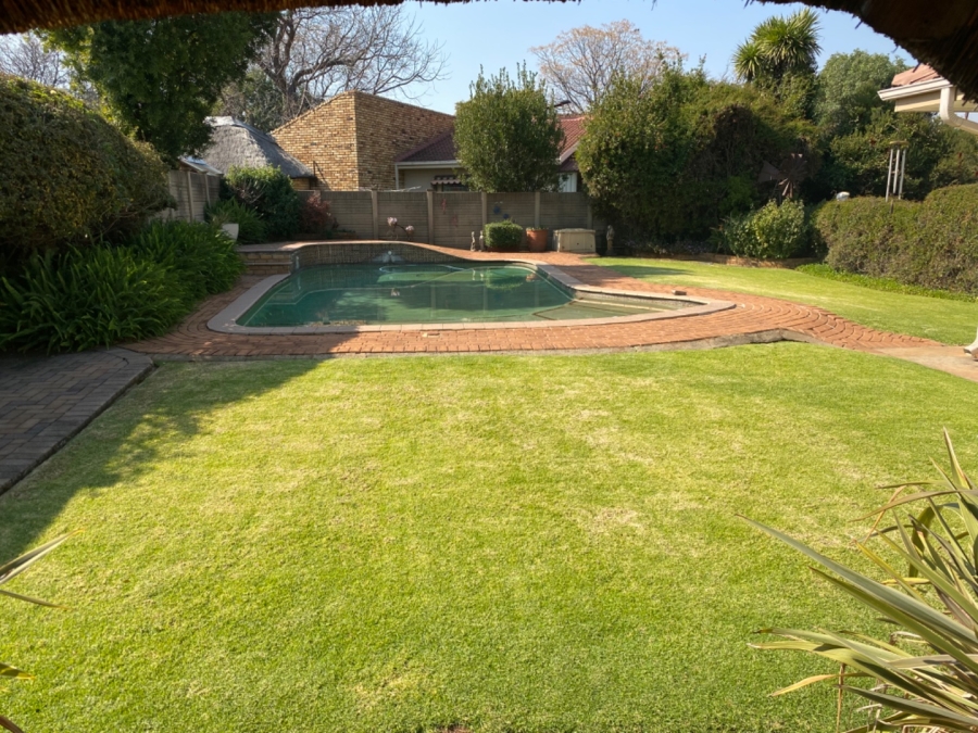 4 Bedroom Property for Sale in Vanderbijlpark SE 2 Gauteng