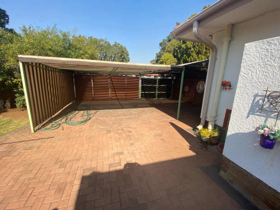 4 Bedroom Property for Sale in Vanderbijlpark SE 2 Gauteng