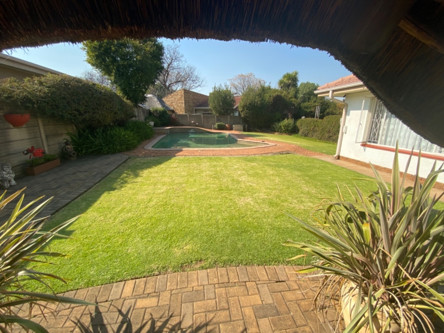 4 Bedroom Property for Sale in Vanderbijlpark SE 2 Gauteng