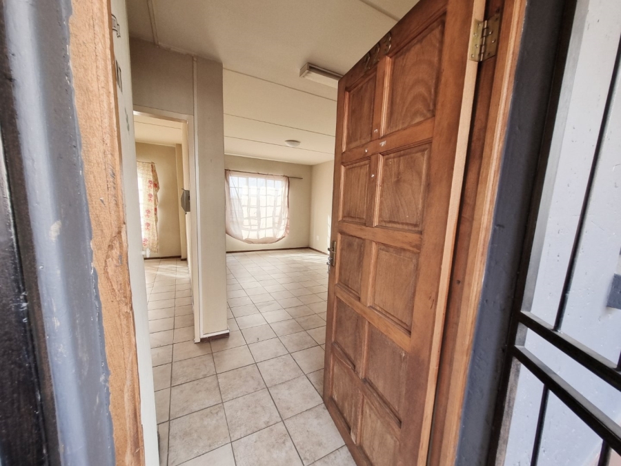 1 Bedroom Property for Sale in Ravenswood Gauteng