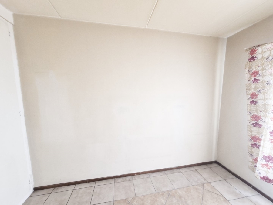 1 Bedroom Property for Sale in Ravenswood Gauteng