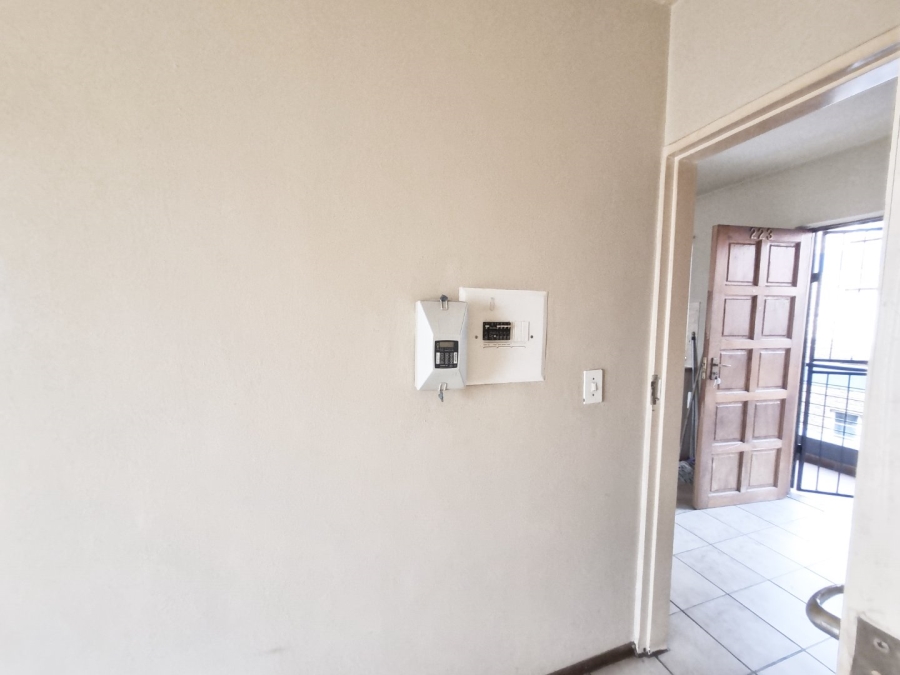 1 Bedroom Property for Sale in Ravenswood Gauteng