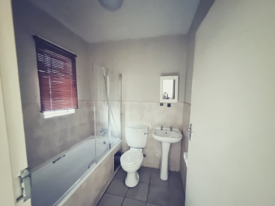 1 Bedroom Property for Sale in Ravenswood Gauteng