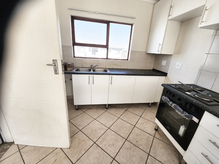 2 Bedroom Property for Sale in Beyers Park Gauteng