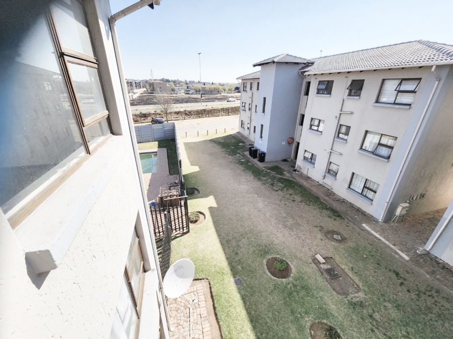 2 Bedroom Property for Sale in Beyers Park Gauteng