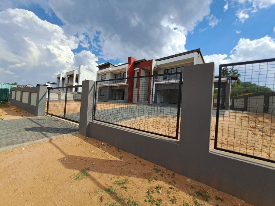 4 Bedroom Property for Sale in Roodepark Eco Estate Gauteng