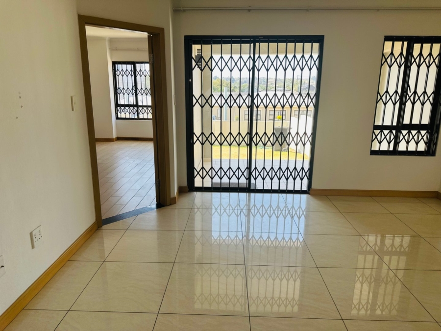 2 Bedroom Property for Sale in Crowthorne AH Gauteng