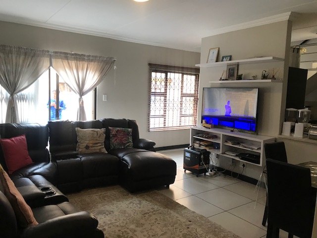 3 Bedroom Property for Sale in Amberfield Gauteng