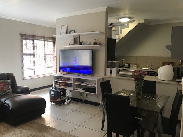 3 Bedroom Property for Sale in Amberfield Gauteng