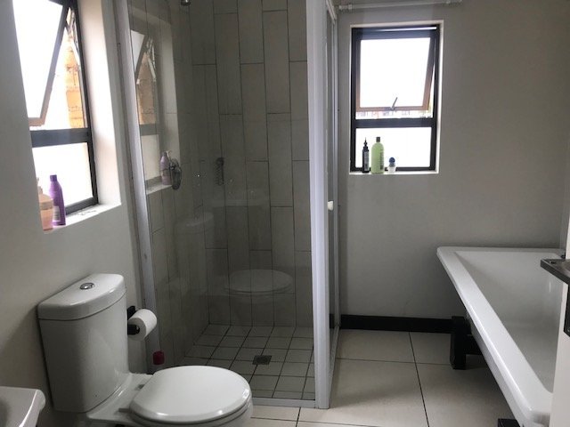 3 Bedroom Property for Sale in Amberfield Gauteng